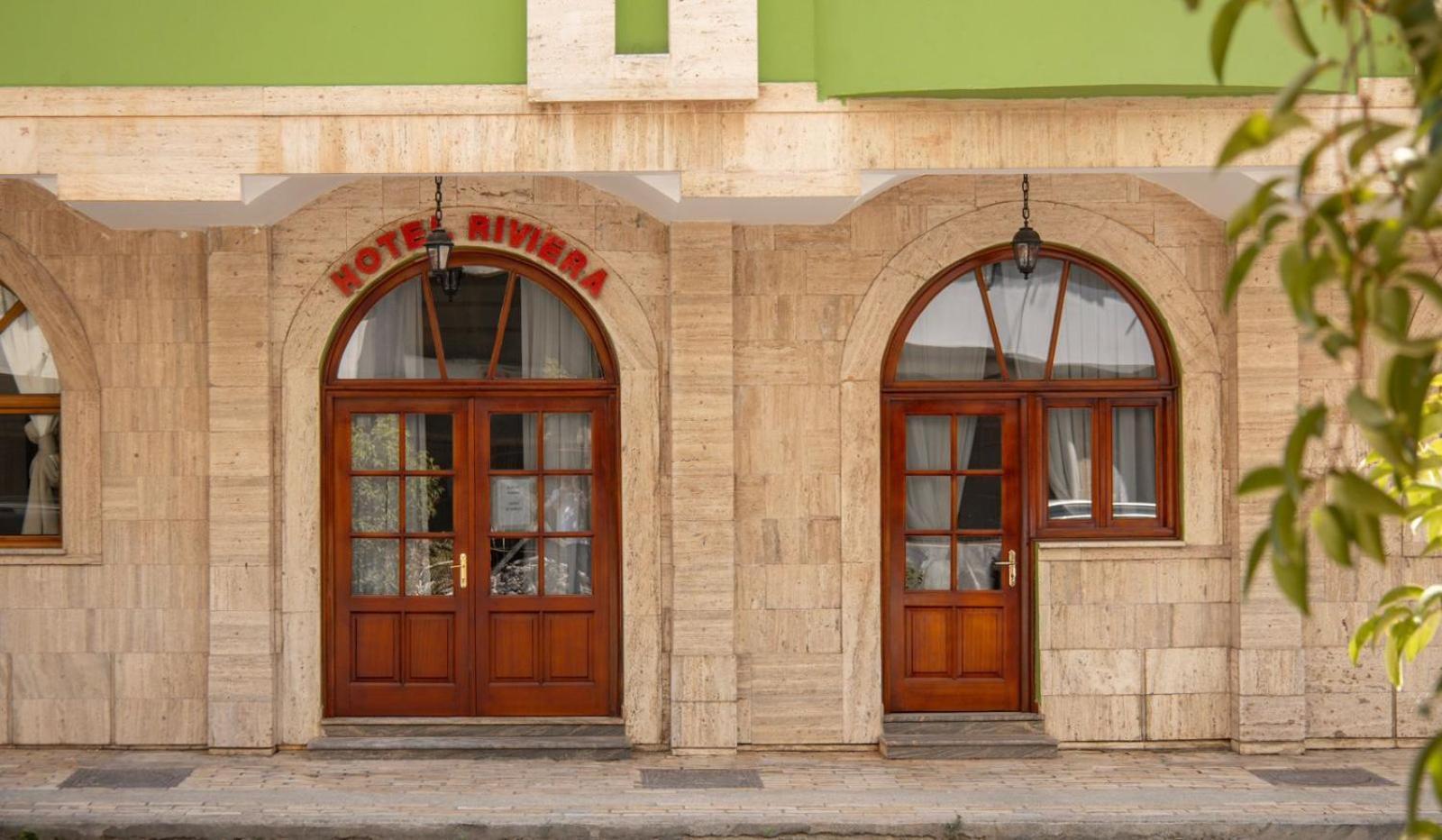 Riviera Hotel-City Center Vlorë エクステリア 写真
